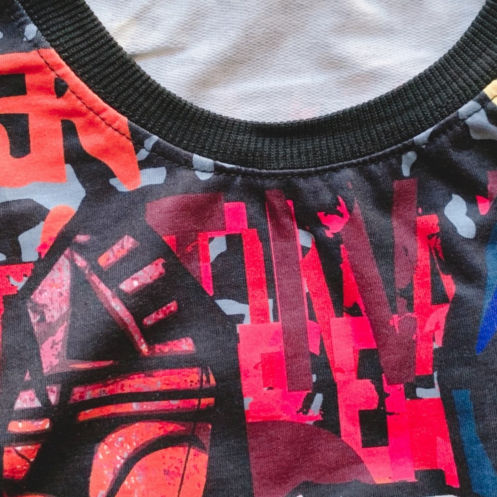 Women sweaters!!! - Picture 3 of 3